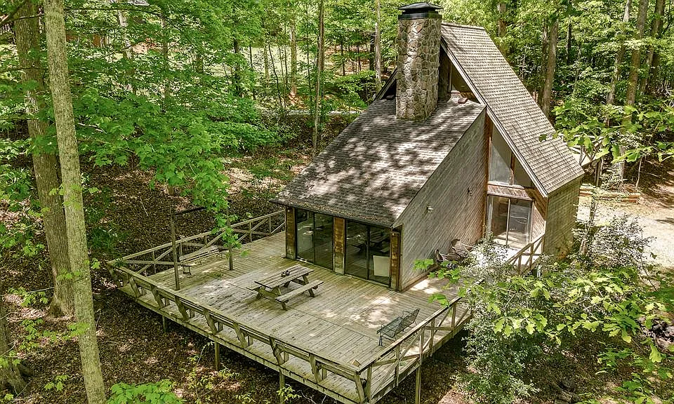 1574 Long Ridge Rd