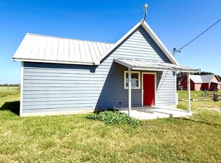 573 Texas 97, Floresville, TX 78114