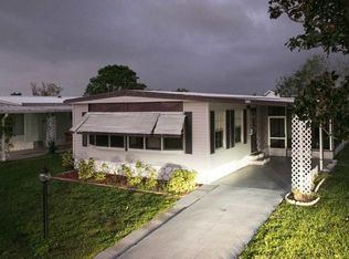 1112 Wren Cir, Barefoot Bay, FL 32976