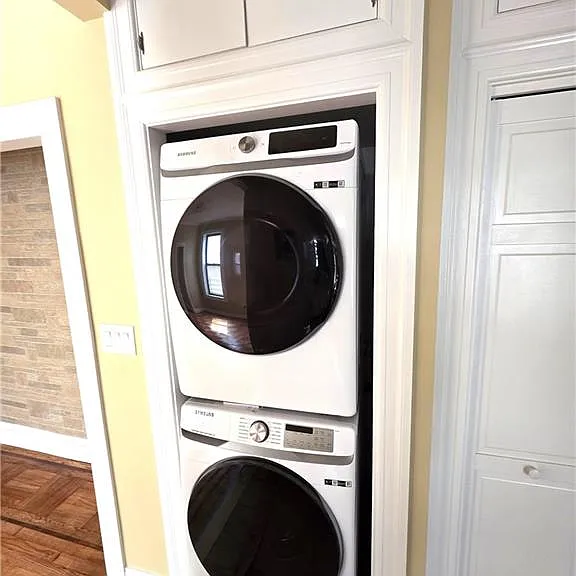 316 E 94th St #2R — Photo 3