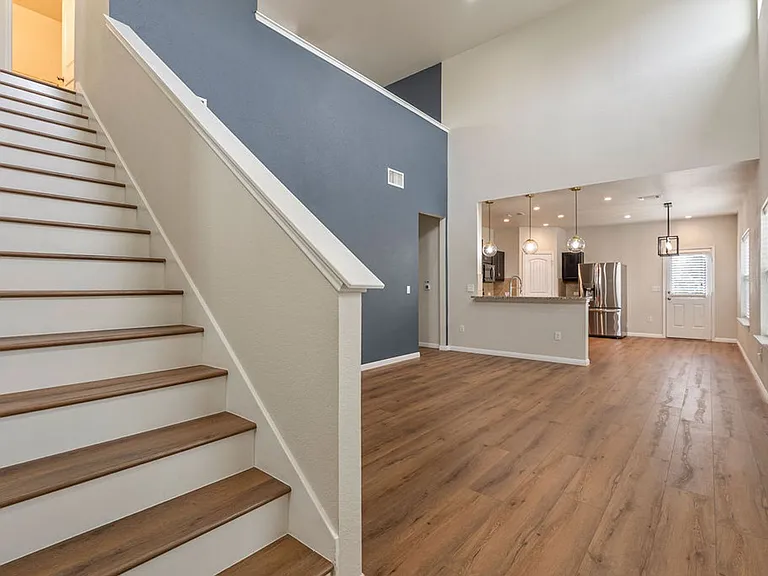 3304 Ortman Dr — Photo 4