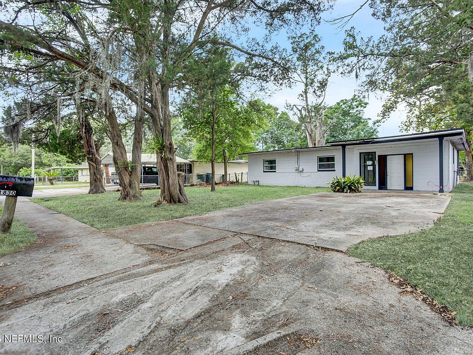 1st image of 1830 BROOKVIEW Drive S