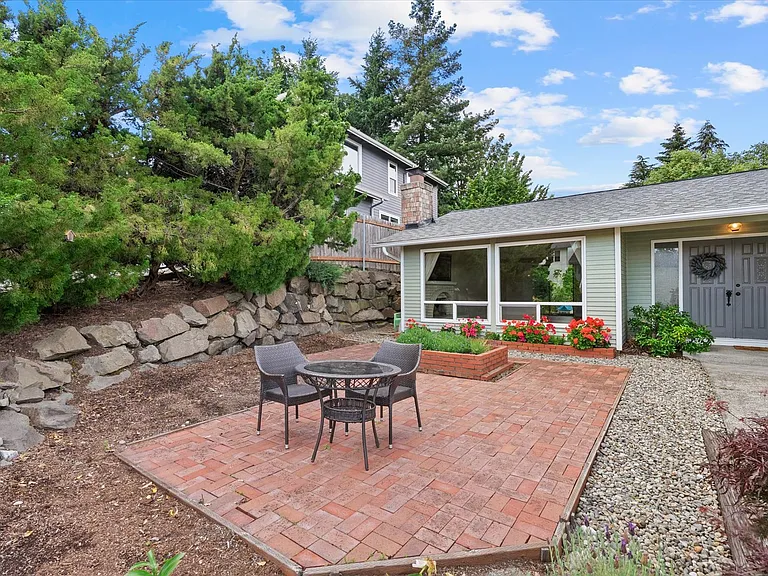9426 NE 137th St — Photo 34