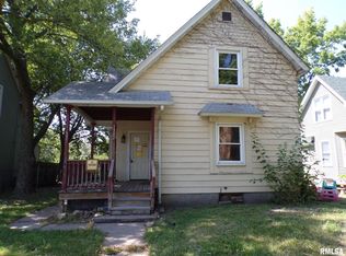 1302 Brown St, Davenport, IA