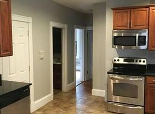 425 Hanover St #4, Boston, MA 02113