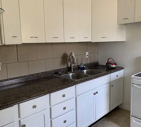 5th image of 2530 Ada Ave