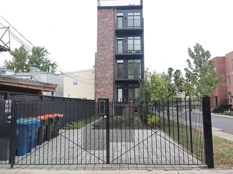 1537 Gales St NE #3A — Photo 15