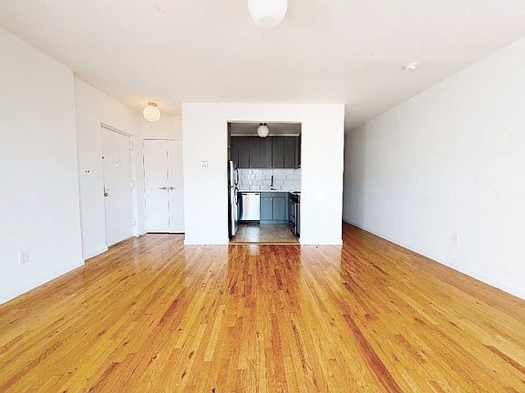 3rd image of 247 W 116th St APT 5A