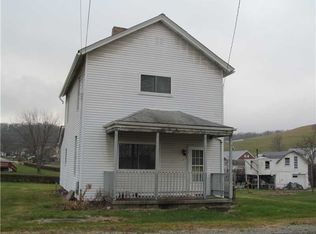 147 Thorn St, Apollo, PA 15613