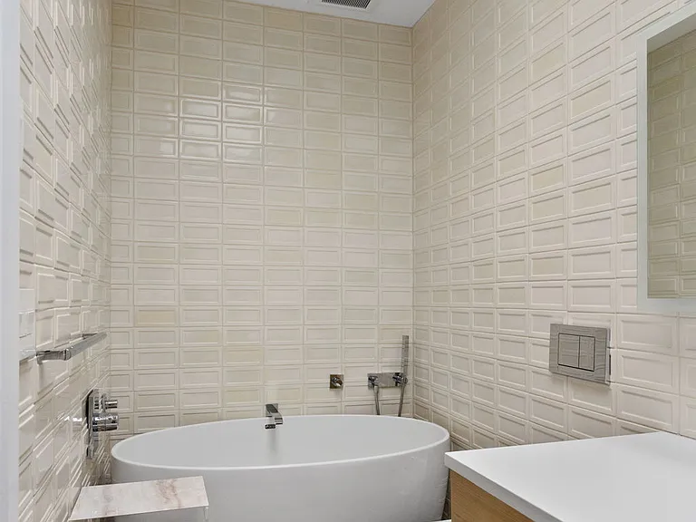135 Commonwealth Ave #Penthouse 7/8 — Photo 31