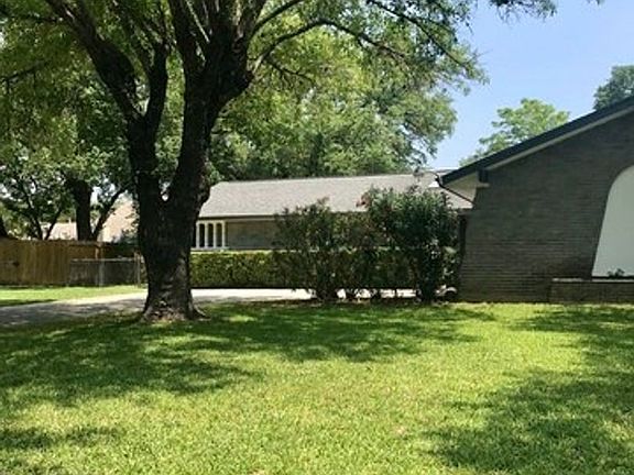 2nd image of 5811 John Wayne Dr