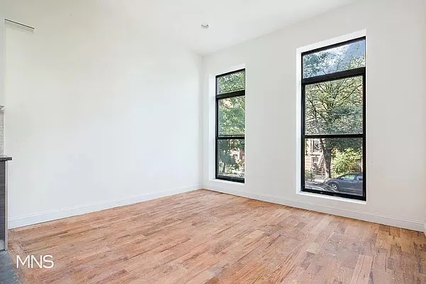 Rented by Compass | media 16