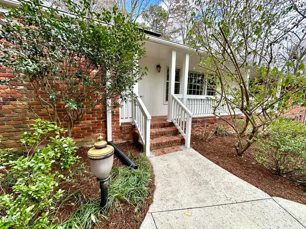 318 N Estes Dr, Chapel Hill, NC 27514