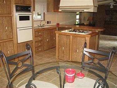 3rd image of 27 Terrace Dr