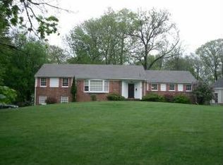 6 Devonshire Rd, Livingston, NJ 07039