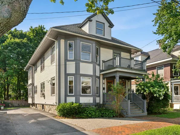 98 Dartmouth Street, Portland, ME 04103