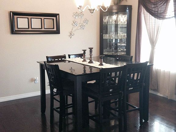 Dining Area / Hard Floor