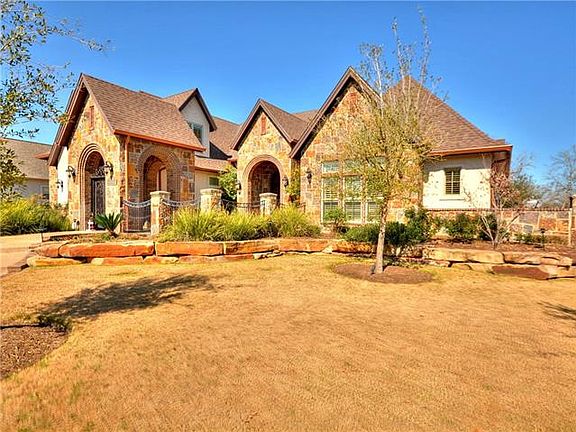 2nd image of 3129 Palmetto Ln