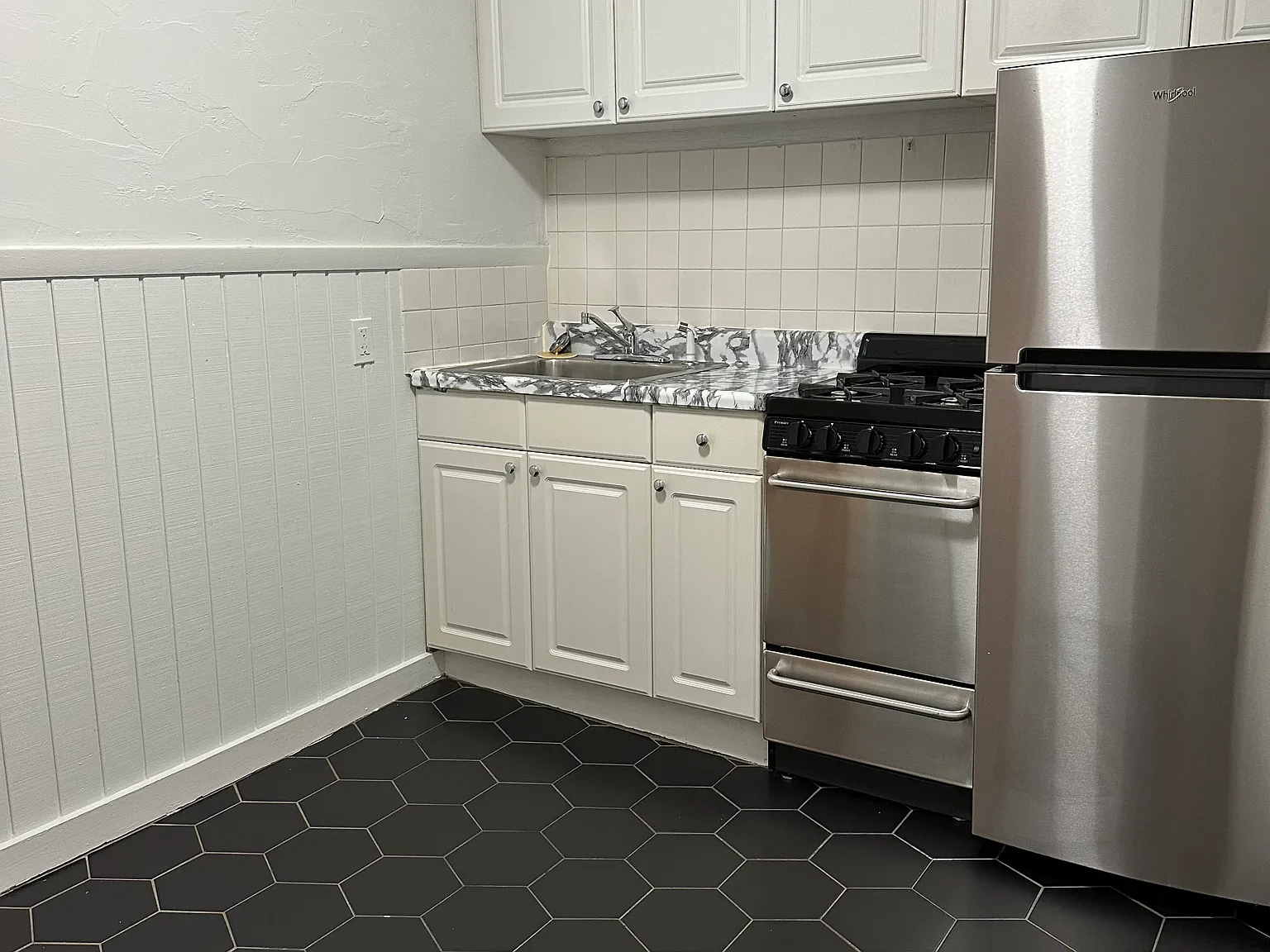 1 bed, $2,200 — Photo 1