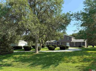 2601 W Ridgewood Blvd, Lincoln, NE 68523