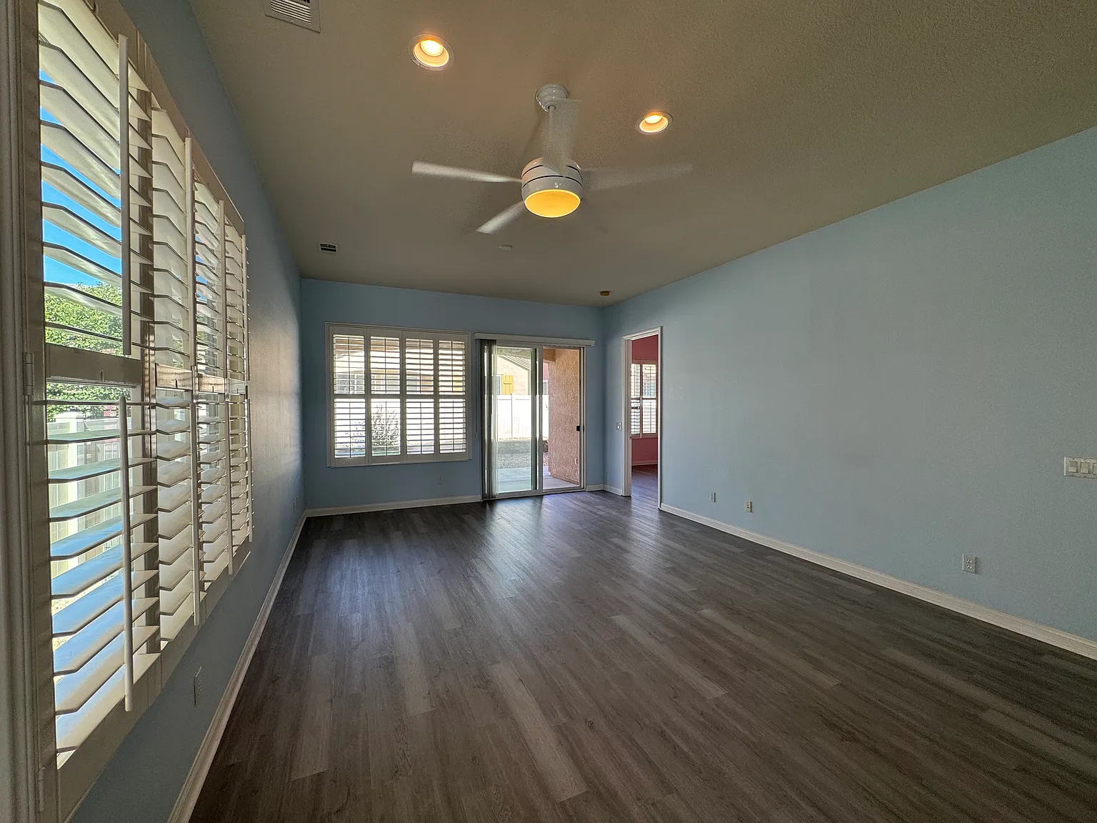 2 bed, 1205 sqft, $2,300 — Photo 2