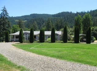 15082 Tyee Rd, Umpqua, OR 97486