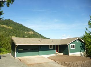 34761 Row River Rd, Cottage Grove, OR 97424