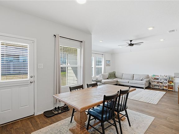 5th image of 832 Nodding Nixie