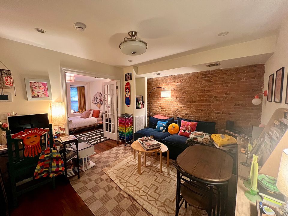 1st image of 466 Willoughby Ave APT 1