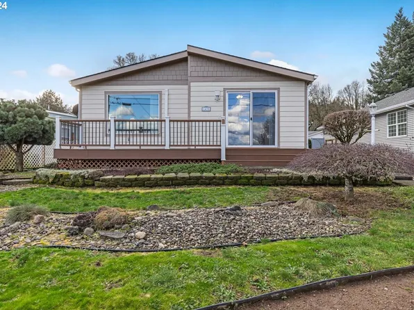 1435 4th St, Columbia City, OR 97018