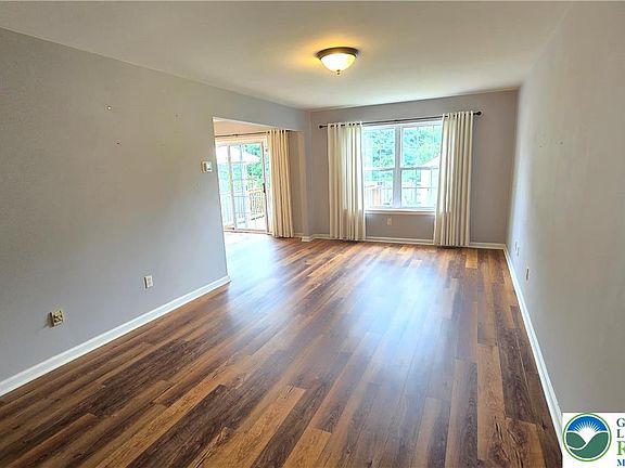 3rd image of 6668 Pioneer Dr