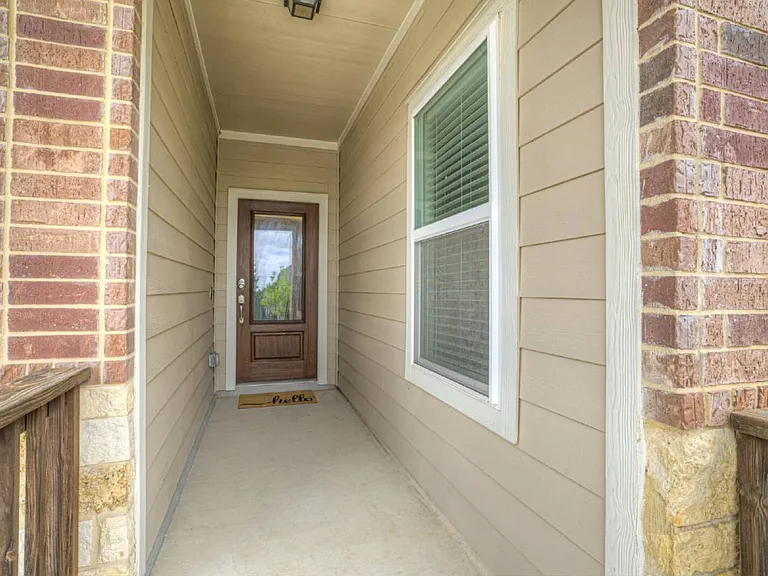 1814 Strawberry Fld — Photo 2