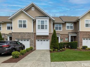 10126 Lynnberry Pl, Raleigh, NC 27617