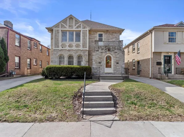 4047 North Newhall STREET #4049, Shorewood, WI 53211