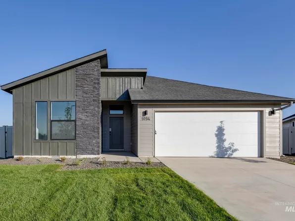 9194 W Lion Head Ct, Nampa, ID 83687