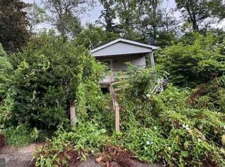 84 Conewago Park Dr, East Berlin, PA 17316