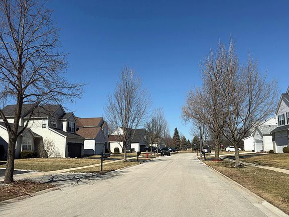 4th image of 143 Wedgeport Cir