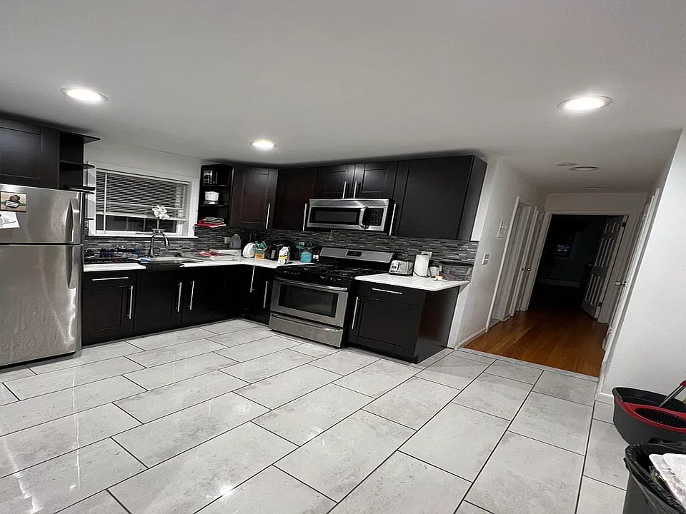 1st image of 3586 Kennedy Blvd #2L