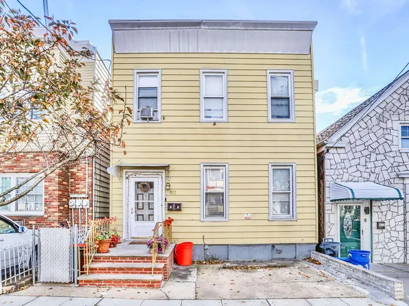 911 17th Street image 1 of 16