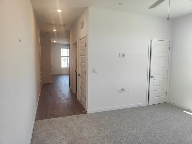 7829 Blackwater Valley Dr — Photo 5