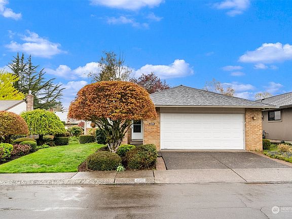 2nd image of 2406 SE Balboa Drive