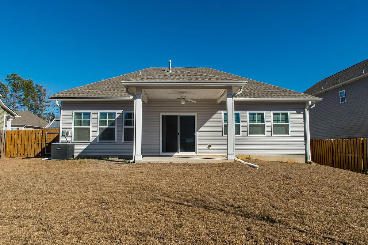 Building Photo - 147 Doolittle Dr
