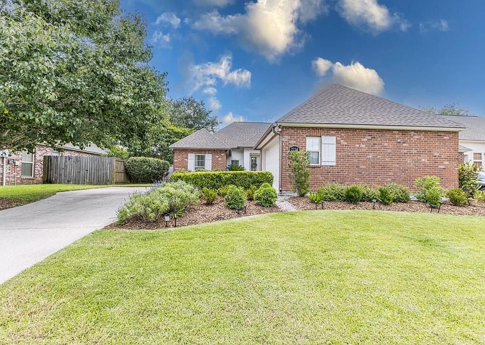 1st image of 2234 Springlake Dr