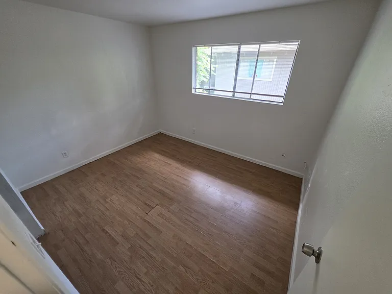 6214 Porterfield Ct — Photo 12