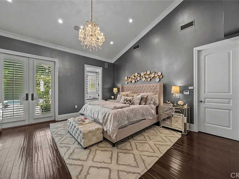 4917 Edgerton Ave — Photo 23