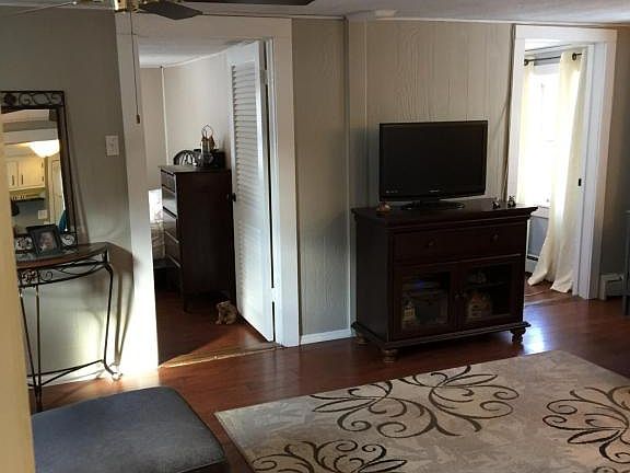 3rd image of 51 Eggleston St