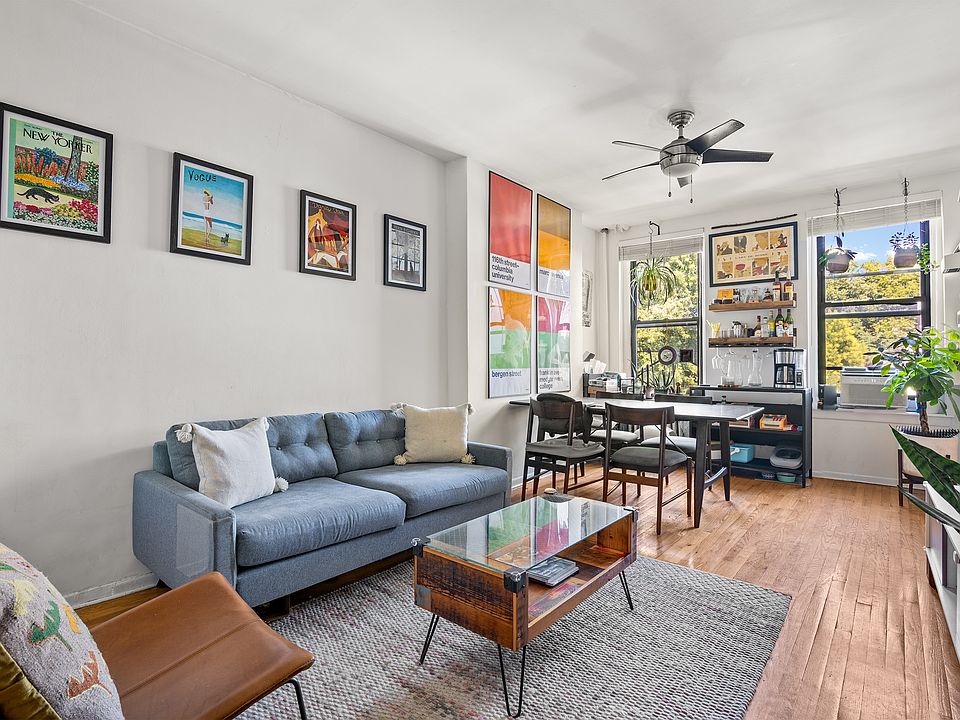 1st image of 228 Smith St APT 3