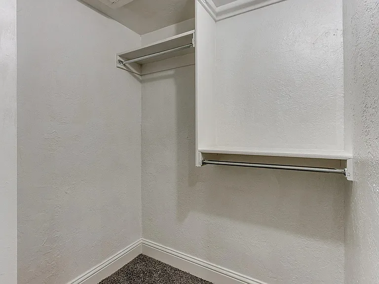 The Current Apartments — Photo 30