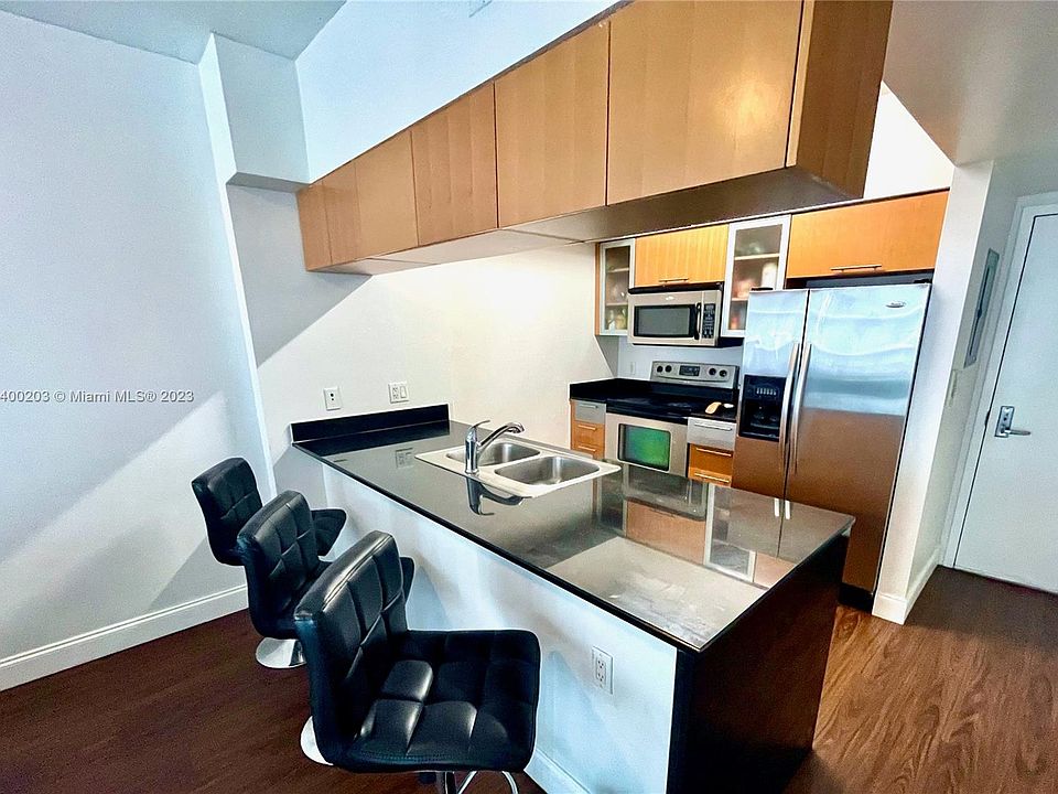 1st image of 1750 N Bayshore Dr APT 1709