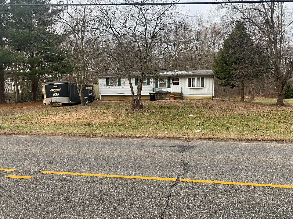2nd image of 393 Spotswood Gravel Hill Rd